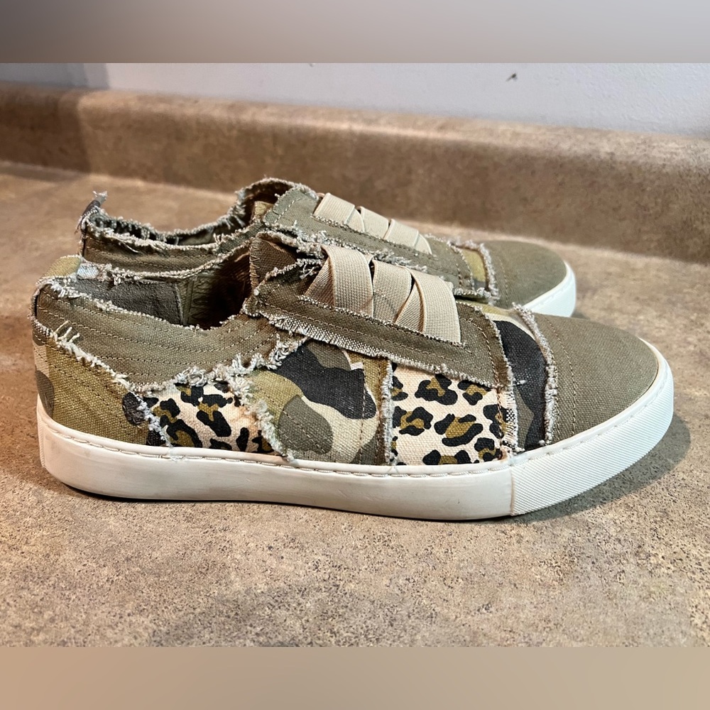 Myra Camo & Leopard Sneaker size 8